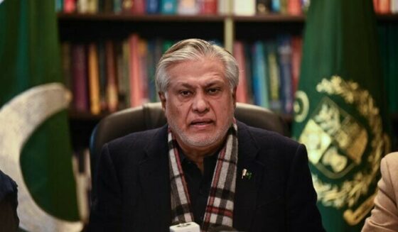 ishaq dar